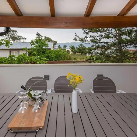 In - Insel 41263 Apartment *
